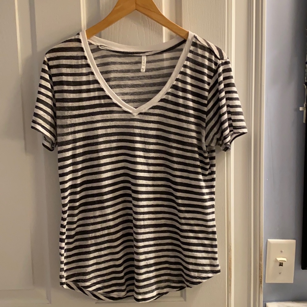 Zsupply tee shirt. Casual and flowy
